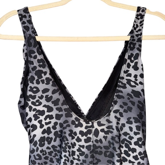 MIRACLESUIT Kitty Galore Leopard Print Black Gray One Piece Ruched Swimsuit 14 - Picture 9 of 15